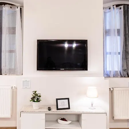 Center Feelings By Alandala Cluj-Napoca